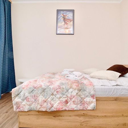 Ice Apartments Красков Екстериор снимка