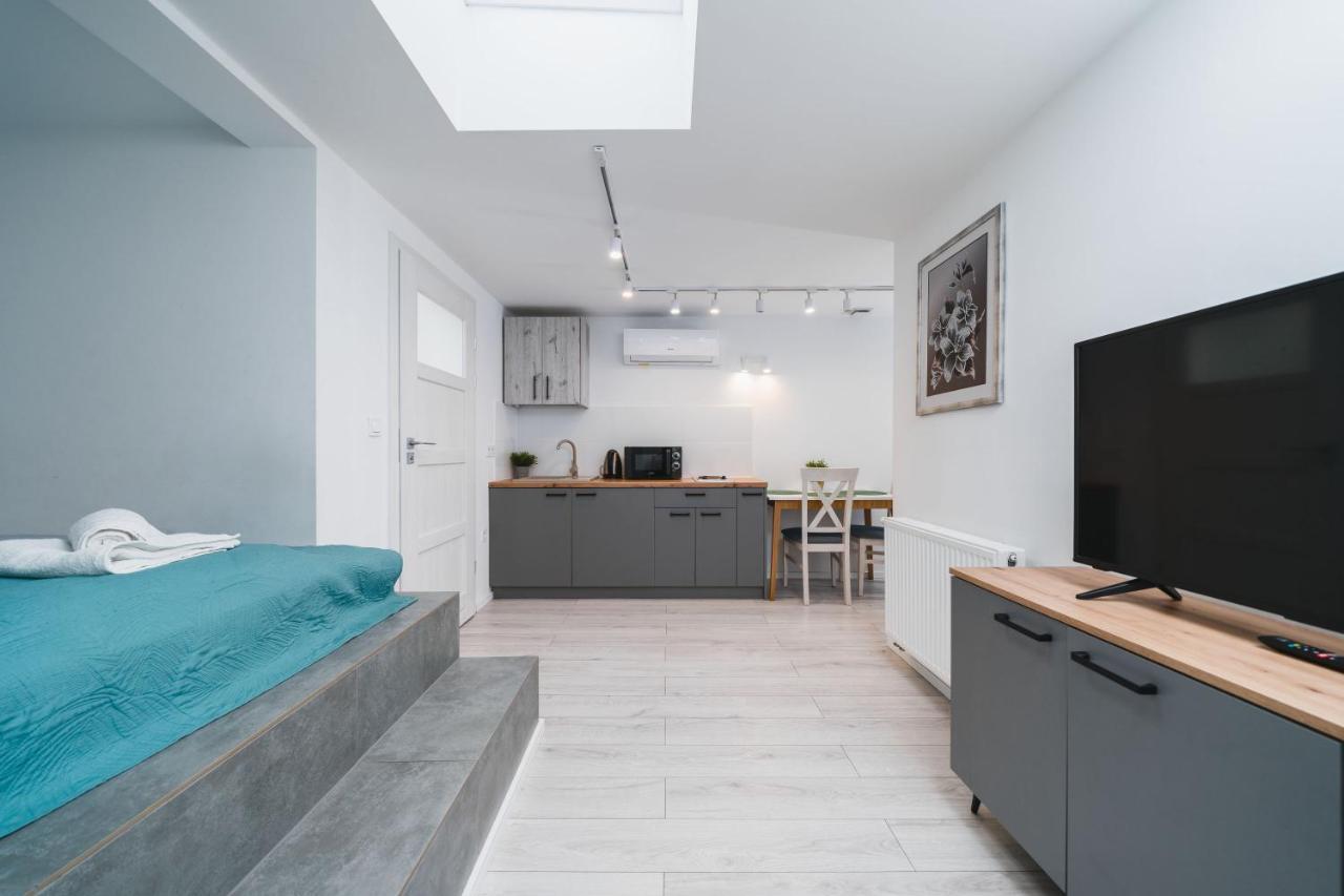 Ice Apartments Красков Екстериор снимка